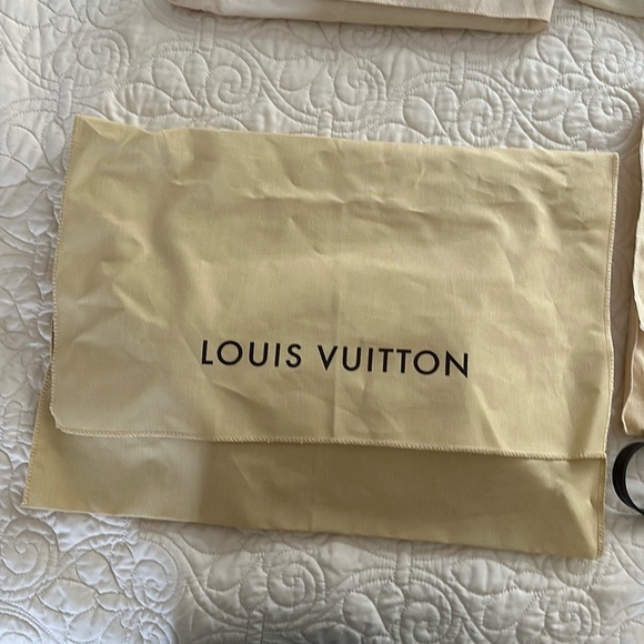 LV Favourite MM - Picture 2 of 10